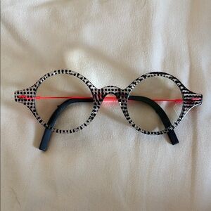 Stylish Black and White womens Glasses